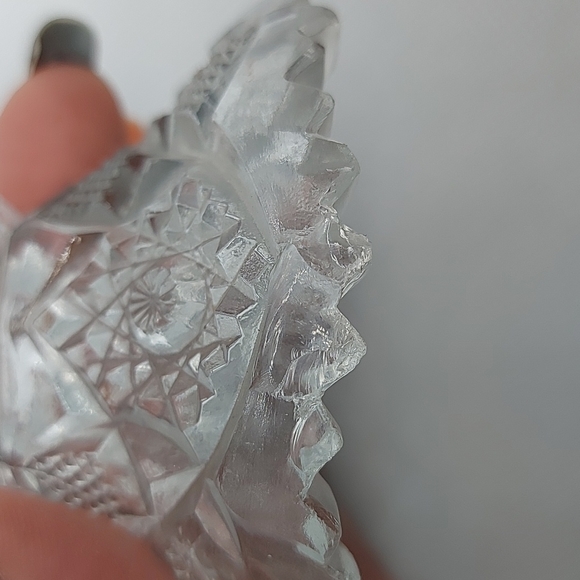 Vintage Clear Glass Footed Compote/Pedestal Candy Dish by Nucut - Picture 5 of 6